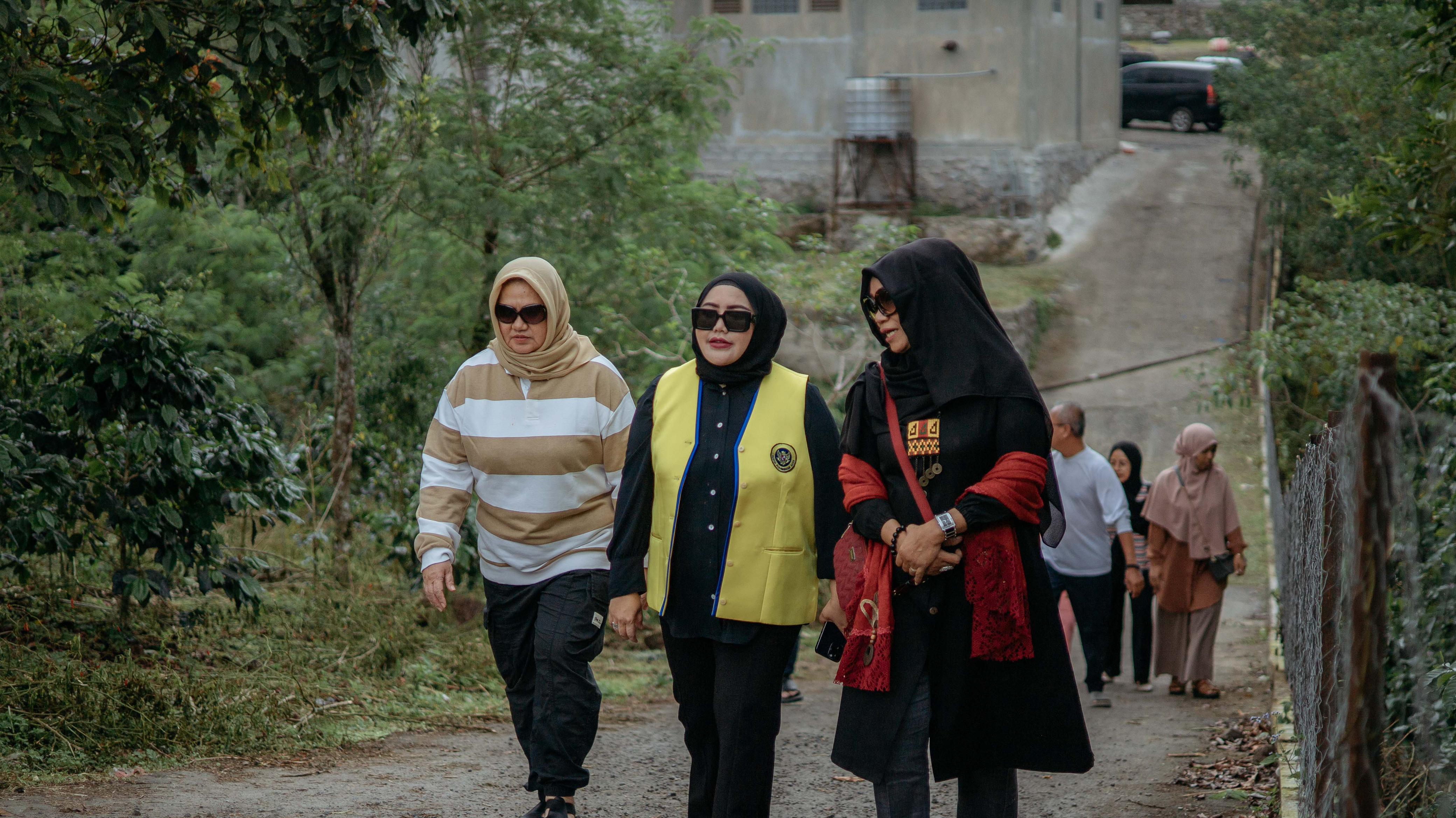 penyerahan berkas dan pemasangan spanduk di DPD Aceh Tengah - Image 3